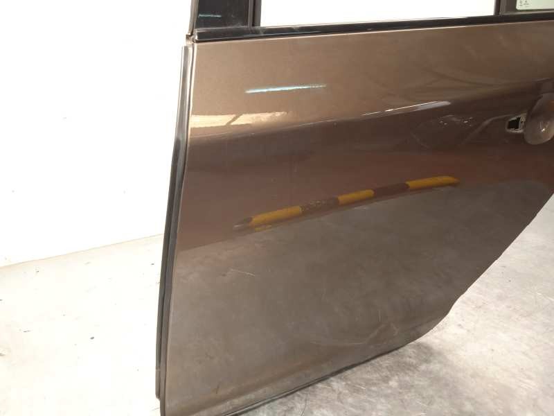 Recambio de puerta trasera izquierda para volvo v60 kombi cross country momentum referencia OEM IAM 32228972  