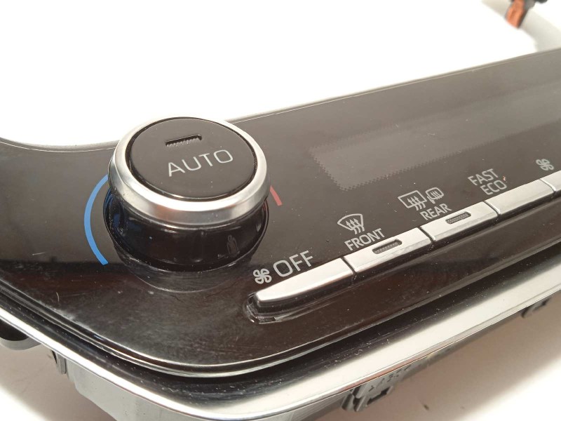 Recambio de mando climatizador para toyota corolla (e21) referencia OEM IAM 5590002E10  