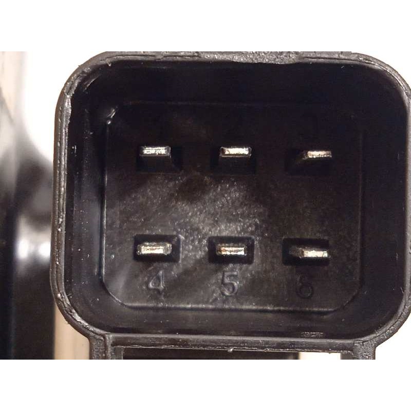 Recambio de elevalunas delantero izquierdo para ford focus turn. (cb8) trend referencia OEM IAM BM51A23201BB  