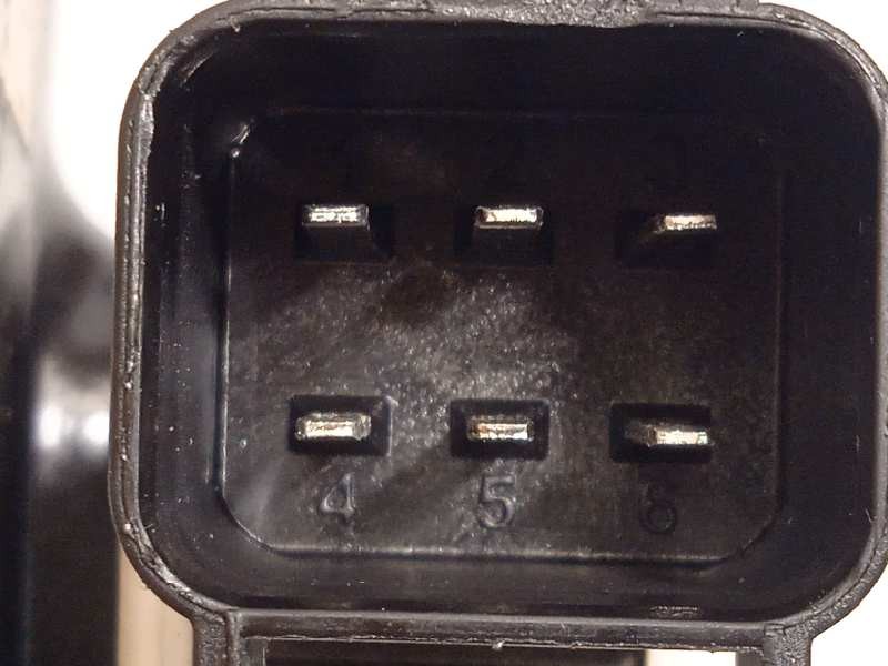 Recambio de elevalunas delantero izquierdo para ford focus turn. (cb8) trend referencia OEM IAM BM51A23201BB  