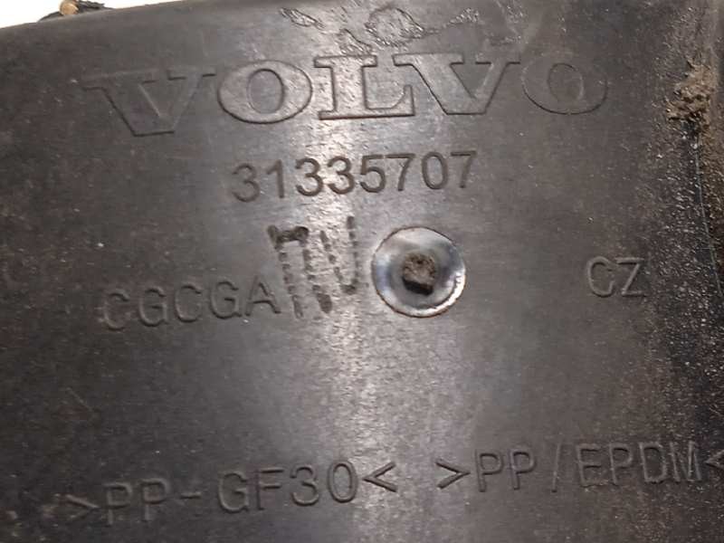 Recambio de tapa exterior combustible para volvo v60 kombi cross country momentum referencia OEM IAM 31335707  