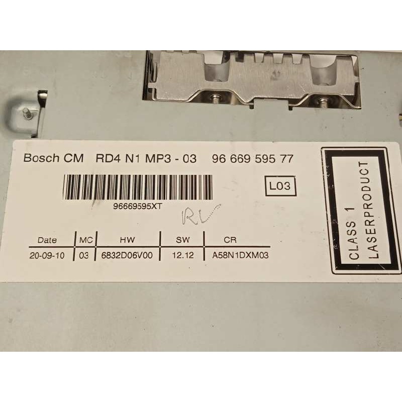 Recambio de sistema audio / radio cd para peugeot 5008 premium referencia OEM IAM 96669595XT 9666959577 6579NQ