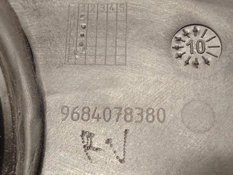 Recambio de tapa exterior combustible para peugeot 5008 premium referencia OEM IAM 9684078380 1517H6 1518E7