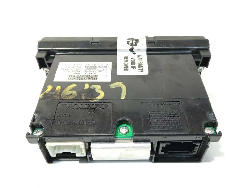 Recambio de pantalla multifuncion para volvo c30 2.0 d kinetic referencia OEM IAM 30797719  
