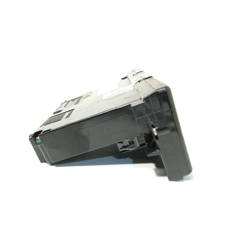 Recambio de pantalla multifuncion para volvo c30 2.0 d kinetic referencia OEM IAM 30797719  