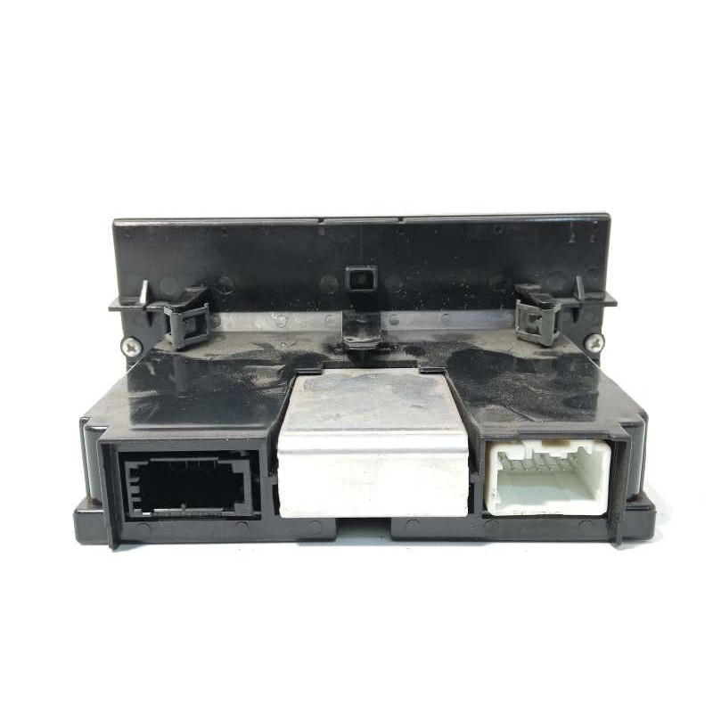 Recambio de pantalla multifuncion para volvo c30 2.0 d kinetic referencia OEM IAM 30797719  