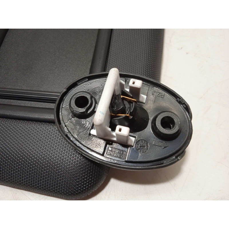 Recambio de parasol derecho para toyota corolla (e21) referencia OEM IAM 7431002M30C0  