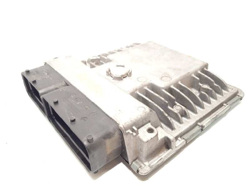 Recambio de centralita motor uce para seat ibiza sc (6j1) stylance / style referencia OEM IAM 03F906070GS  5WP44831