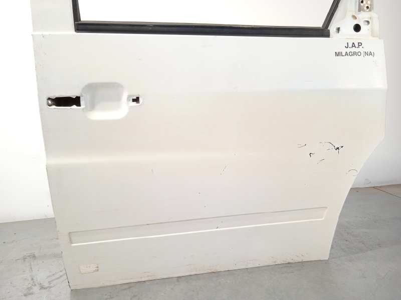 Recambio de puerta delantera derecha para mercedes-benz vito (w638) combi 108 d  (638.164) referencia OEM IAM A6387201305  