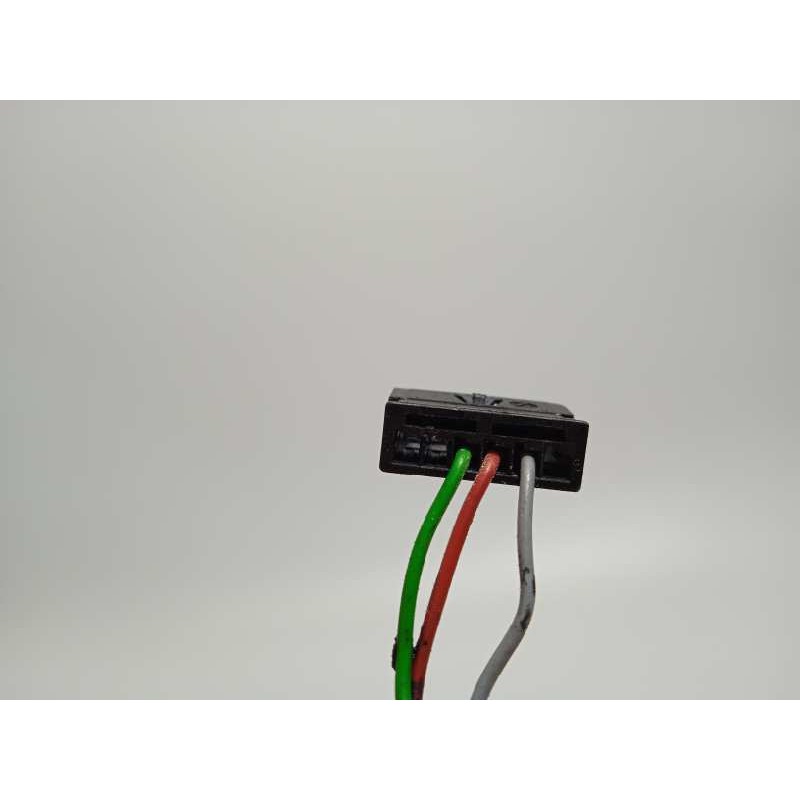 Recambio de retrovisor derecho para bmw serie 3 berlina (e46) 320d referencia OEM IAM 51168245128  8245128