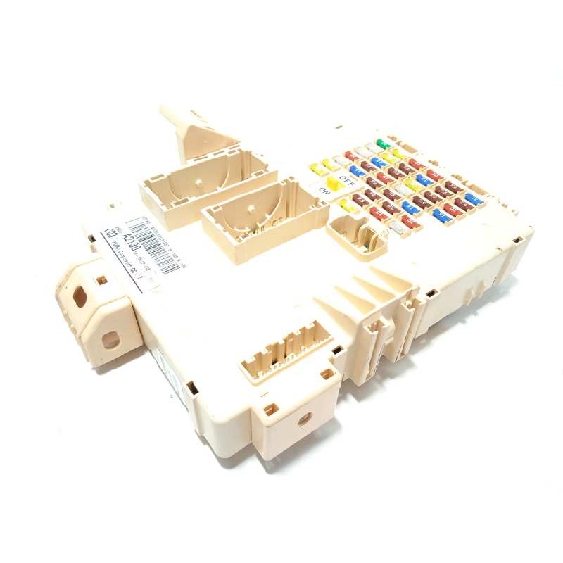 Recambio de caja reles / fusibles para kia cee´d 1.6 crdi cat referencia OEM IAM 91950A2130  
