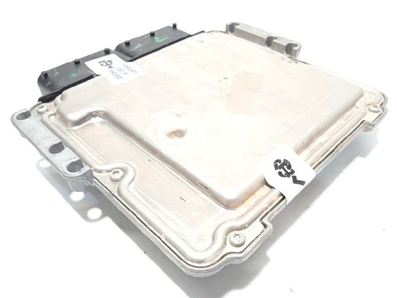Recambio de centralita motor uce para kia cee´d 1.6 crdi cat referencia OEM IAM 391402A860  0281032115