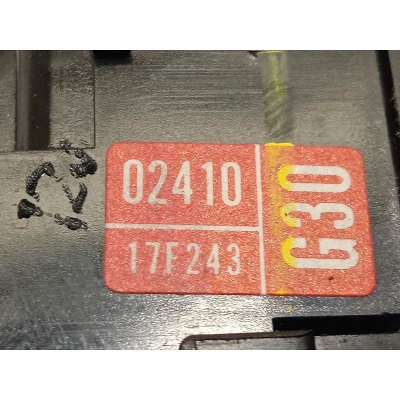 Recambio de mando limpia para toyota auris luna+ referencia OEM IAM 0241017F243  8465202410