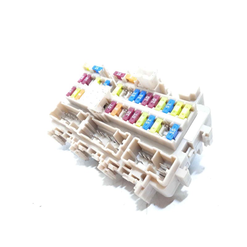 Recambio de caja reles / fusibles para renault kadjar 1.2 tce energy referencia OEM IAM 243808901R  