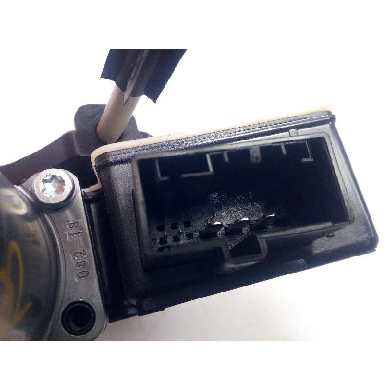 Recambio de elevalunas trasero derecho para seat ateca (kh7) 1.6 tdi referencia OEM IAM 575839462A  