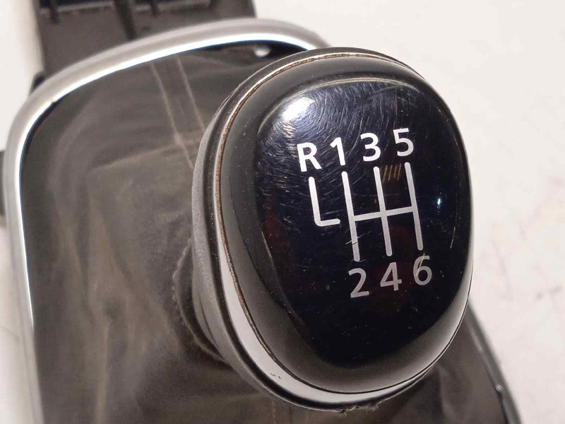 Recambio de palanca cambio para renault kadjar 1.2 tce energy referencia OEM IAM 341042886R  