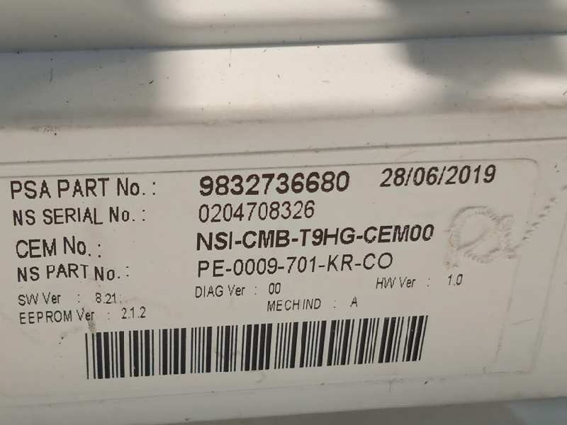 Recambio de cuadro instrumentos para peugeot 308 style referencia OEM IAM 9832736680  