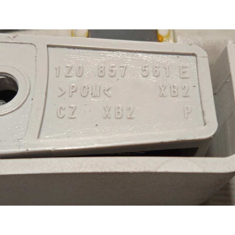 Recambio de parasol derecho para skoda octavia combi (1z5) scout 4x4 referencia OEM IAM 1Z0857561E  