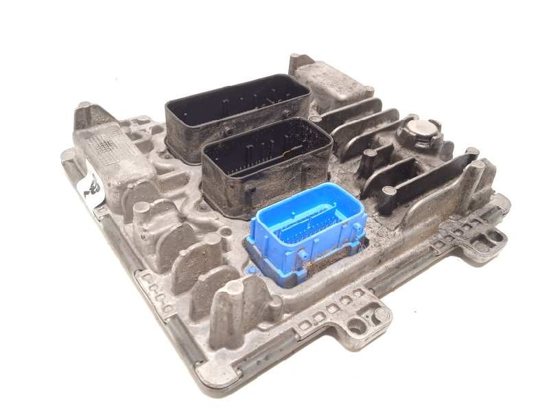 Recambio de centralita motor uce para opel insignia sports tourer excellence referencia OEM IAM 55491736  395357783