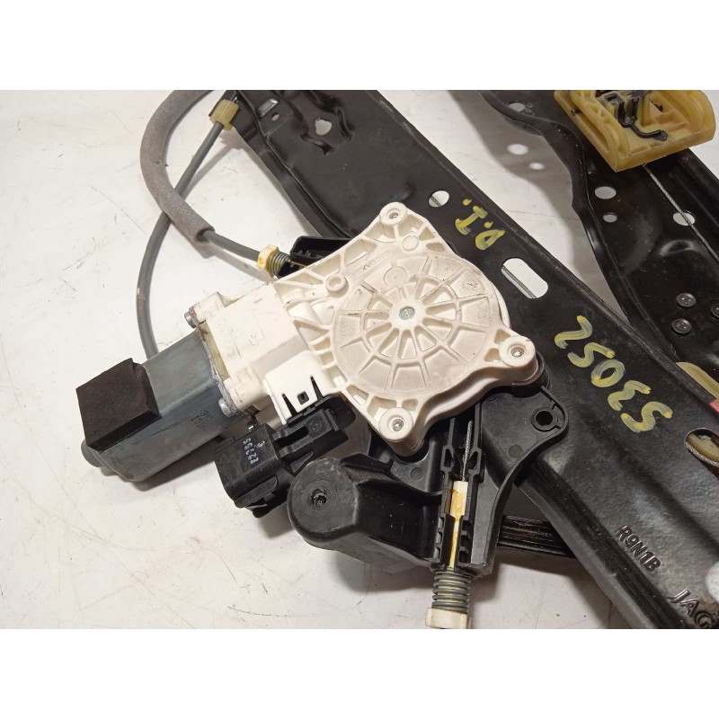 Recambio de elevalunas delantero izquierdo para jaguar xe 2.0 diesel cat referencia OEM IAM GX7323201AD  T4N13875