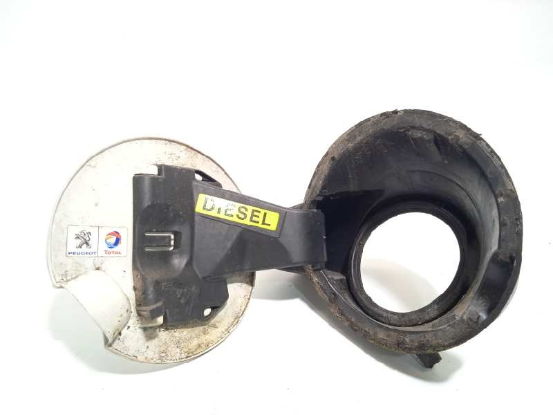 Recambio de tapa exterior combustible para peugeot 5008 1.6 hdi fap referencia OEM IAM 9684078380  