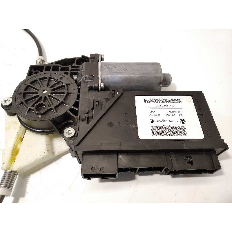 Recambio de elevalunas delantero izquierdo para volkswagen touareg (7l6) 2.5 tdi dpf referencia OEM IAM 7L0837461F  