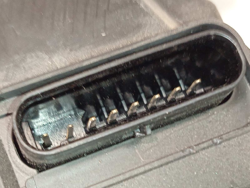 Recambio de cerradura puerta trasera derecha para jaguar xe 2.0 diesel cat referencia OEM IAM GX7324994AD  