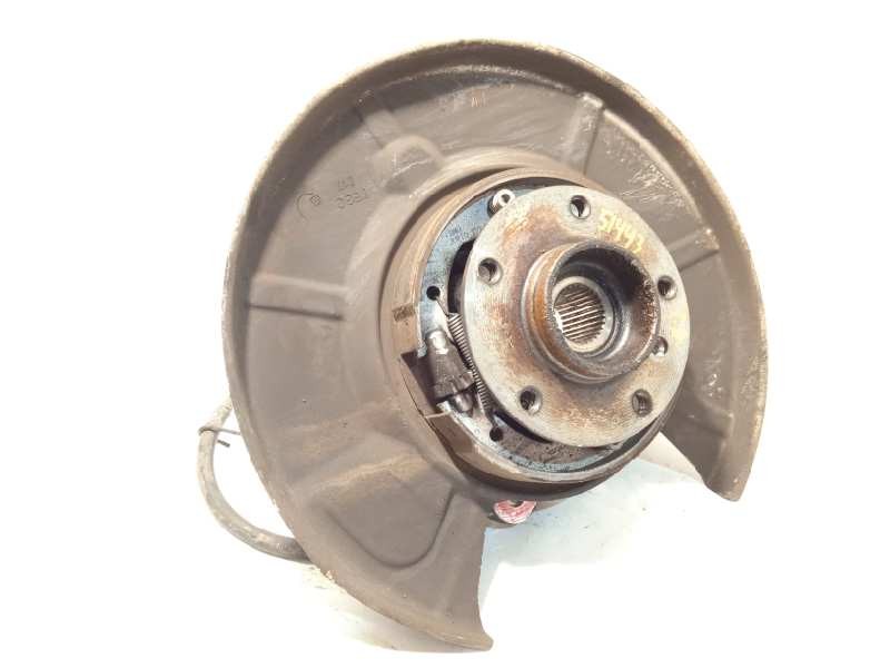 Recambio de mangueta trasera derecha para bmw serie 6 cabrio (e64) 645ci referencia OEM IAM 33326763120  