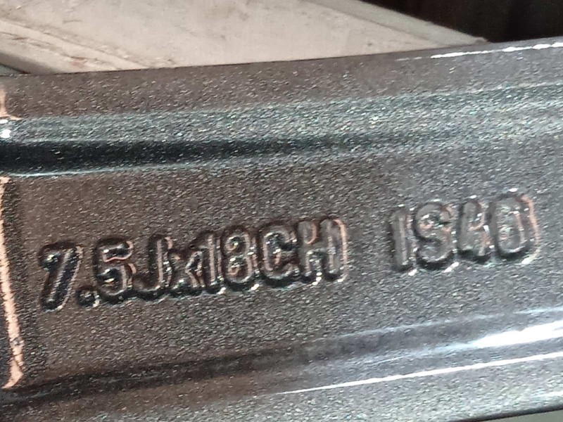 Recambio de llanta para jaguar xe 2.0 diesel cat referencia OEM IAM GX7M1007EB  T4N13697