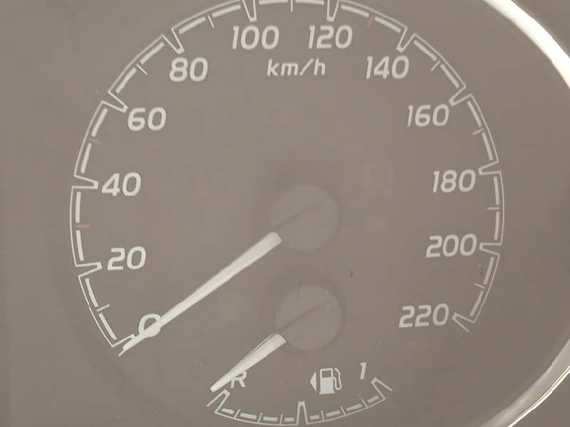 Recambio de cuadro instrumentos para toyota yaris hsd active referencia OEM IAM 83800F5441  MB1575906810