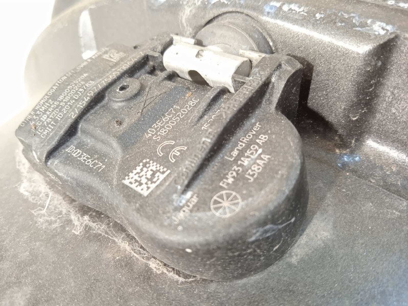 Recambio de llanta para jaguar xe 2.0 diesel cat referencia OEM IAM GX7M1007EB  T4N13697