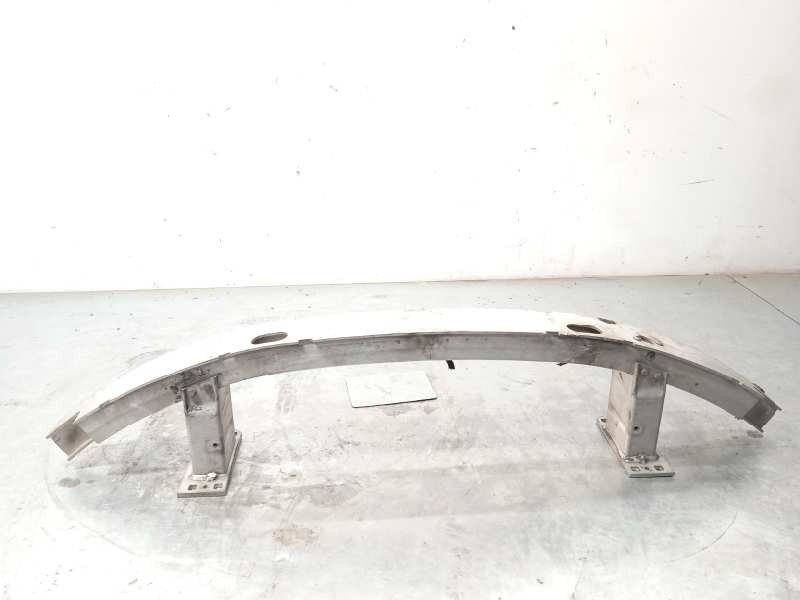 Recambio de refuerzo paragolpes delantero para bmw serie 6 cabrio (e64) 645ci referencia OEM IAM 51117008818  