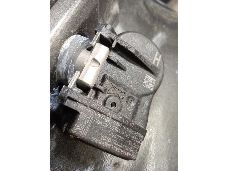 Recambio de llanta para jaguar xe 2.0 diesel cat referencia OEM IAM GX7M1007EB  T4N13697