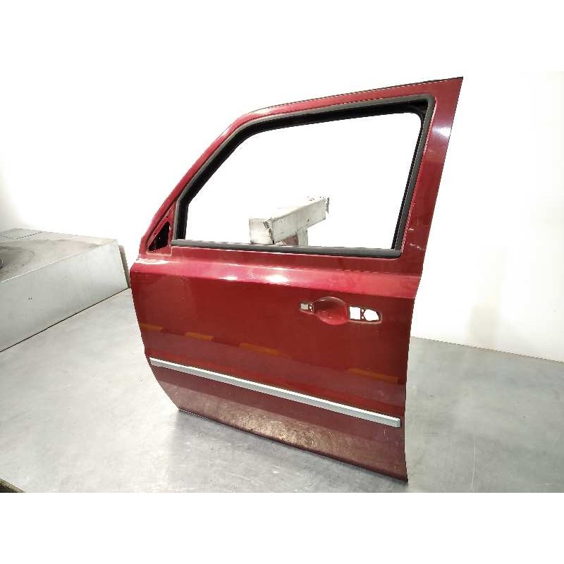 Recambio de puerta delantera izquierda para jeep patriot referencia OEM IAM 5067707AF  