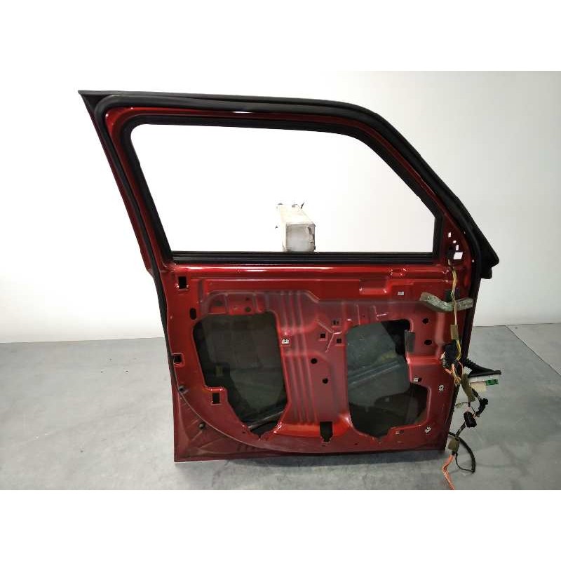 Recambio de puerta delantera izquierda para jeep patriot referencia OEM IAM 5067707AF  