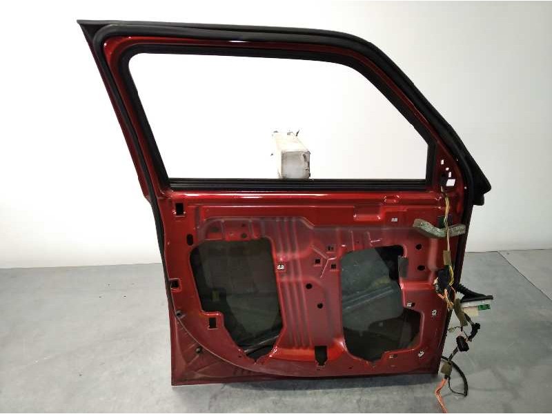 Recambio de puerta delantera izquierda para jeep patriot referencia OEM IAM 5067707AF  