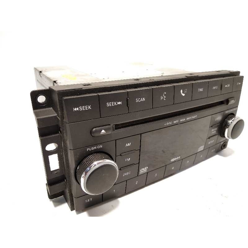 Recambio de sistema audio / radio cd para jeep patriot referencia OEM IAM 05064943AD  