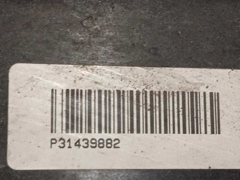 Recambio de electroventilador para volvo v40 cross country 2.0 diesel cat referencia OEM IAM 31439882  