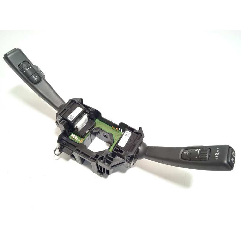 Recambio de mando intermitentes para volvo v40 cross country 2.0 diesel cat referencia OEM IAM 31481765  
