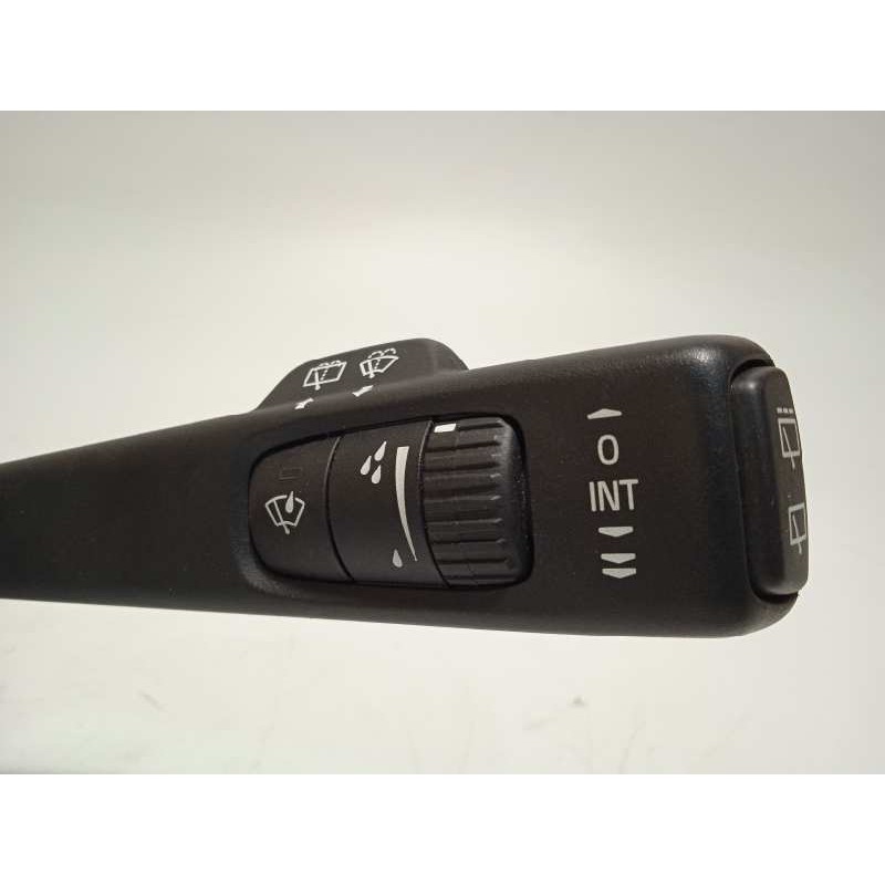 Recambio de mando intermitentes para volvo v40 cross country 2.0 diesel cat referencia OEM IAM 31481765  