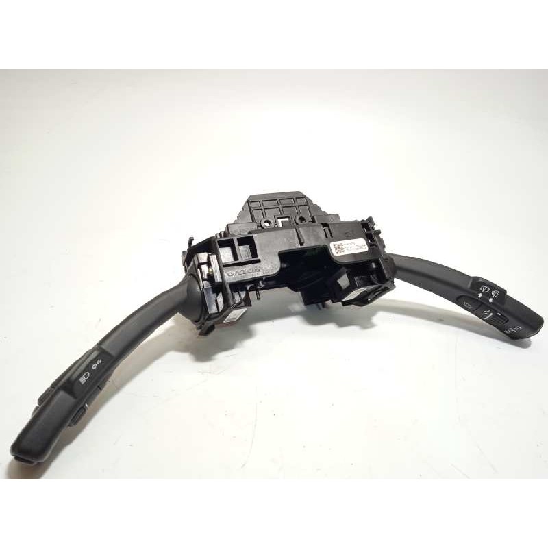 Recambio de mando intermitentes para volvo v40 cross country 2.0 diesel cat referencia OEM IAM 31481765  