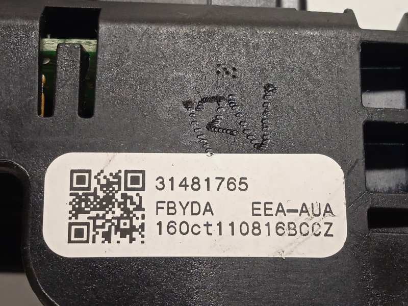 Recambio de mando intermitentes para volvo v40 cross country 2.0 diesel cat referencia OEM IAM 31481765  