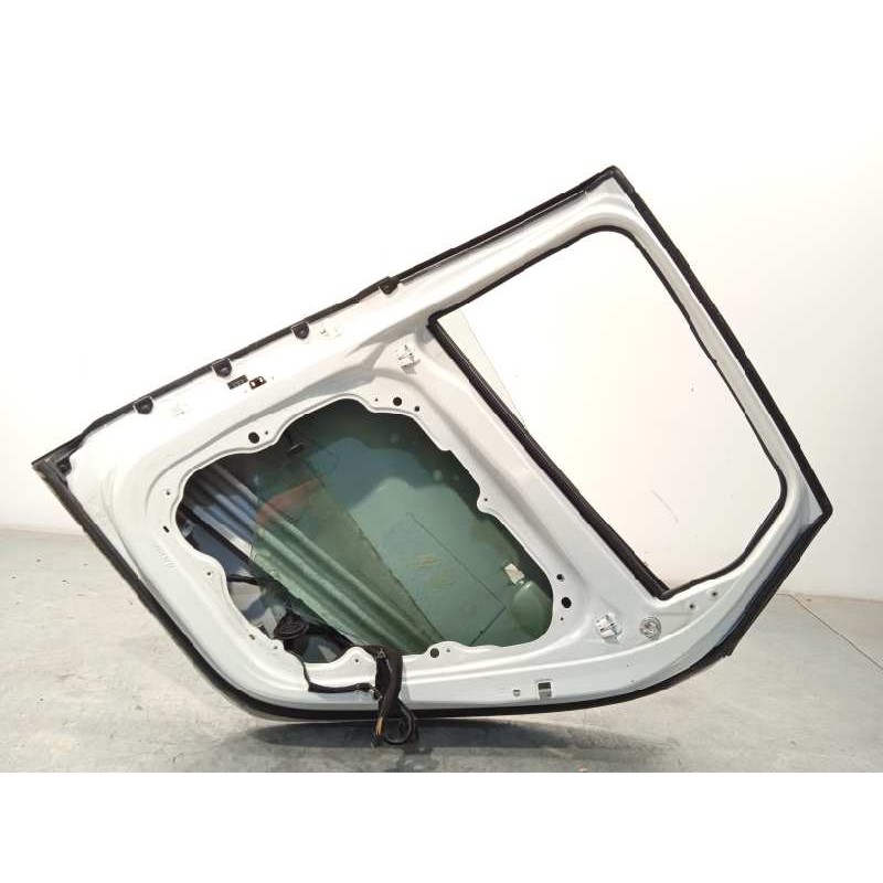 Recambio de puerta trasera derecha para volvo v40 cross country 2.0 diesel cat referencia OEM IAM 31662587  