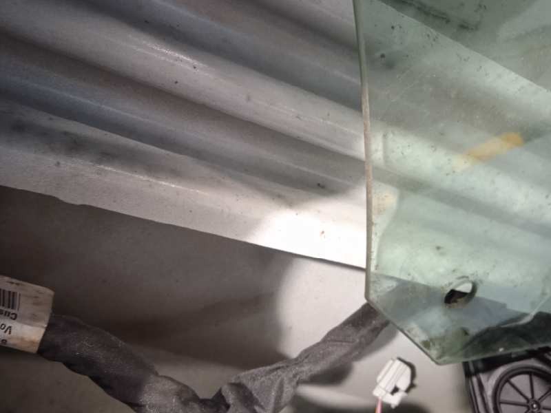 Recambio de puerta trasera derecha para volvo v40 cross country 2.0 diesel cat referencia OEM IAM 31662587  