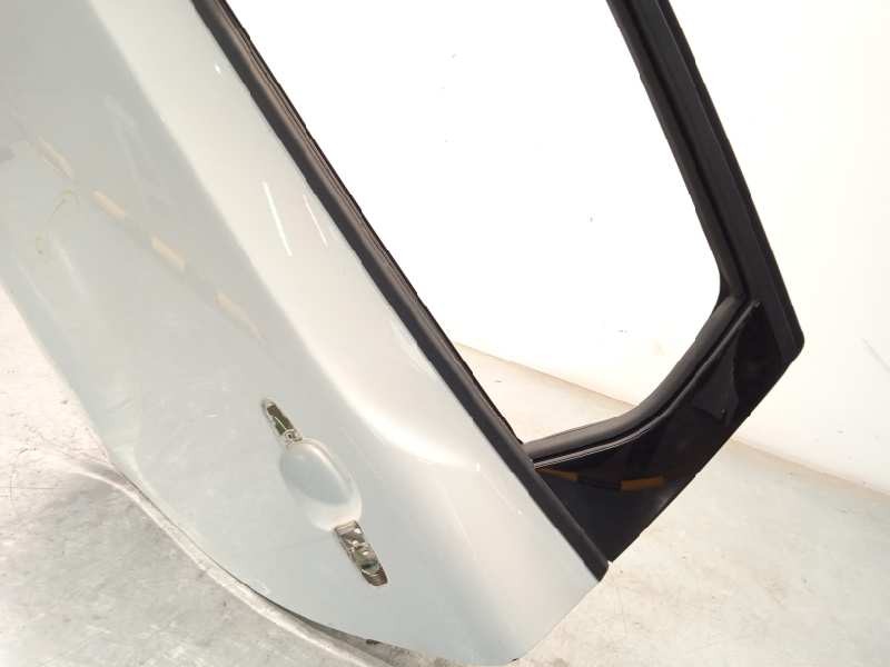 Recambio de puerta trasera izquierda para volvo v40 cross country 2.0 diesel cat referencia OEM IAM 31662586  
