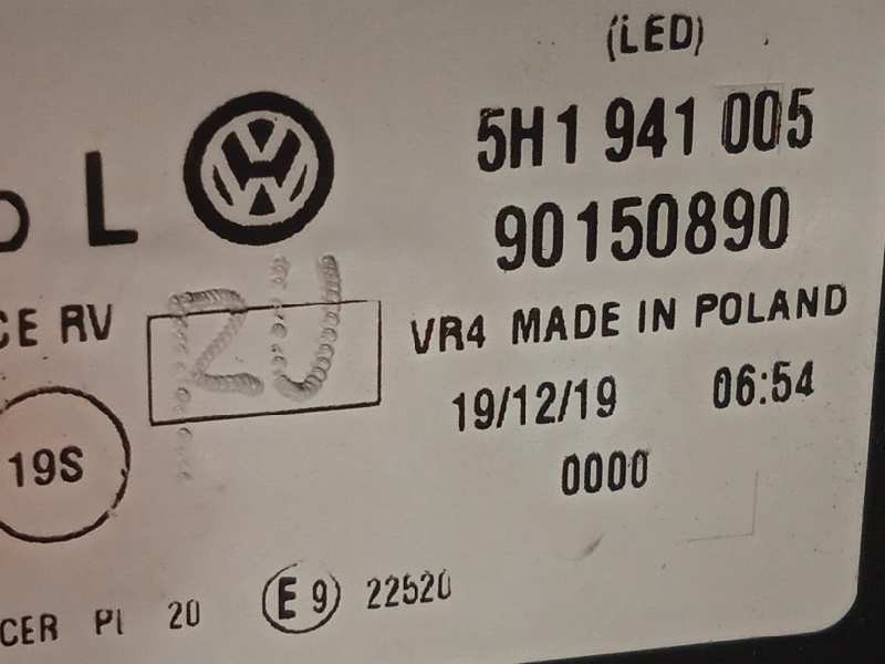 Recambio de faro izquierdo para volkswagen golf viii lim. (cd1) style referencia OEM IAM 5H1941005  90150890