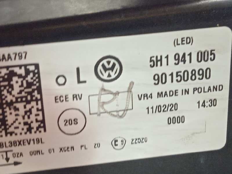 Recambio de faro izquierdo para volkswagen golf viii lim. (cd1) style referencia OEM IAM 5H1941005  90150890