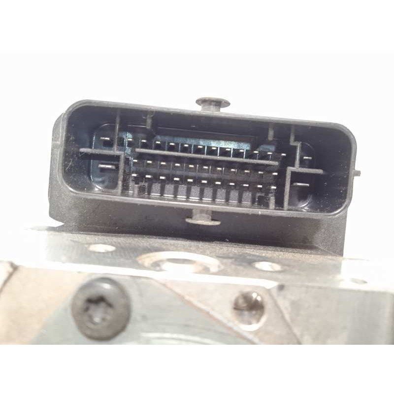 Recambio de abs para hyundai i20 1.2 16v cat referencia OEM IAM 58920C8250 6158945200 C858920550