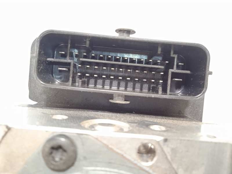 Recambio de abs para hyundai i20 1.2 16v cat referencia OEM IAM 58920C8250 6158945200 C858920550