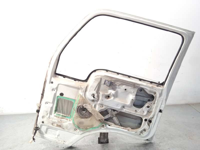 Recambio de puerta delantera derecha para nissan cabstar (2001-...) 3.0 referencia OEM IAM NOREF  